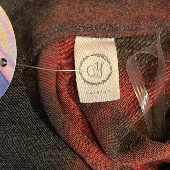 NEW Red & Black Soft Tie Dye Sweater - Picture 12 of 17